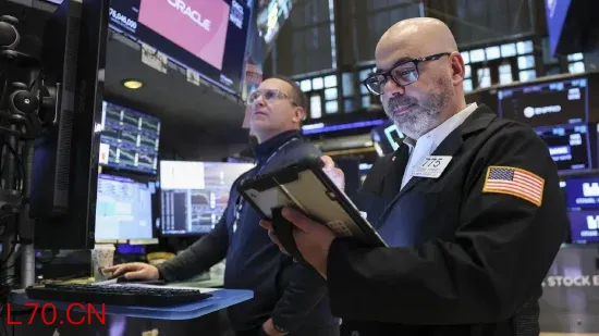 3月21日收盘：美股连续第四周下跌，道指与纳指逼近回调区间