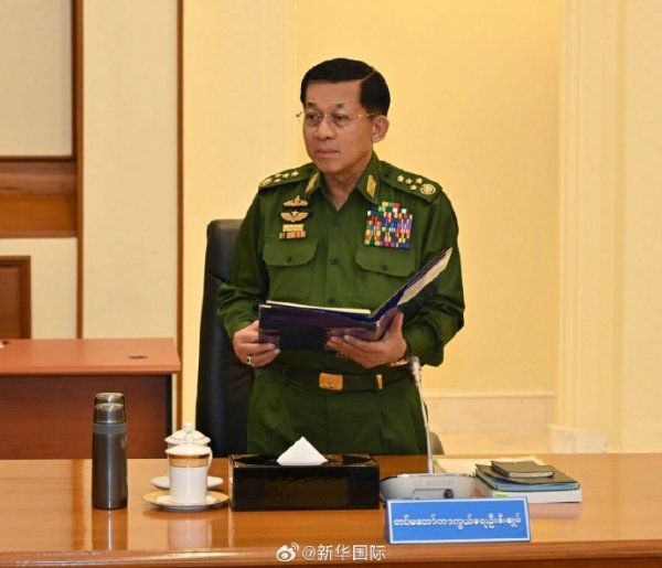 缅甸新总统敏昂莱宣誓就职，开启5年任期，其现年69岁，曾担任缅甸国防军总司令