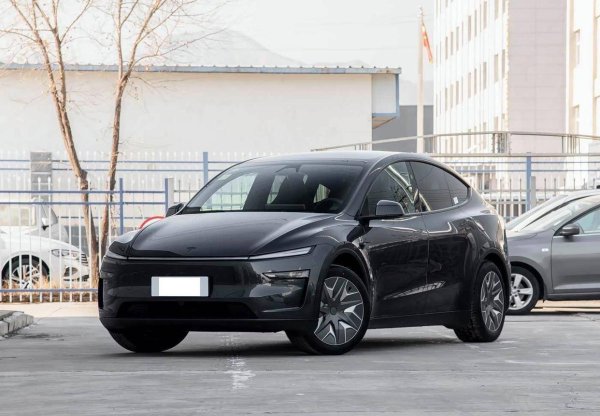 特斯拉六座SUV首月大定破1.8万辆，车长近5米，双电机+续航751km